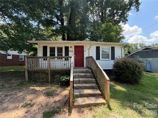 9235 Kendall Drive, Charlotte, NC 28214