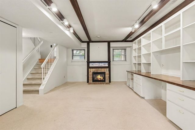 2206 Rivenoak Court, Ann Arbor, MI 48103