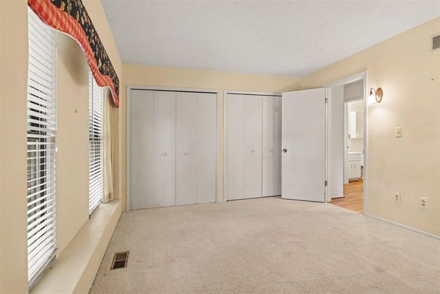 2206 Rivenoak Court, Ann Arbor, MI 48103