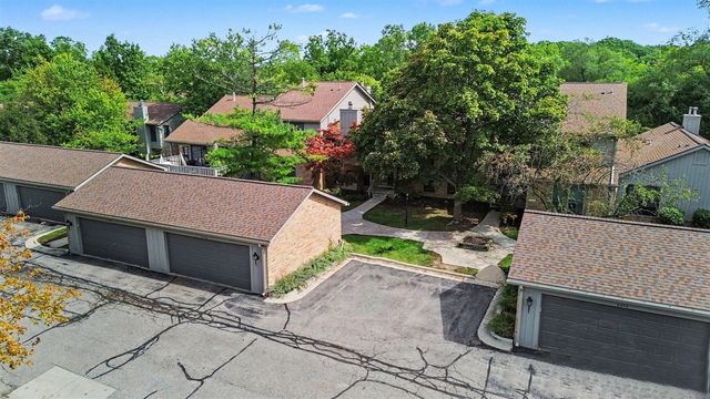 2206 Rivenoak Court, Ann Arbor, MI 48103