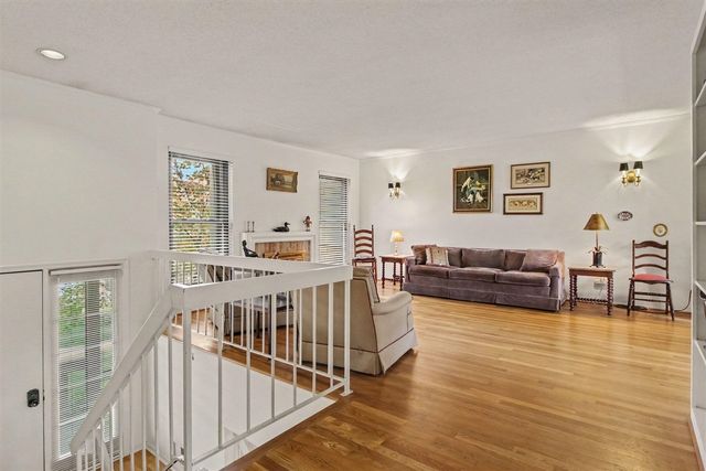 2206 Rivenoak Court, Ann Arbor, MI 48103