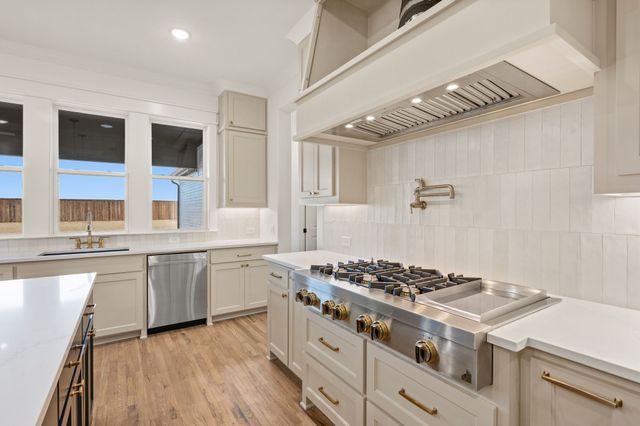 400 Broadmoor Drive, Haslet, TX 76052