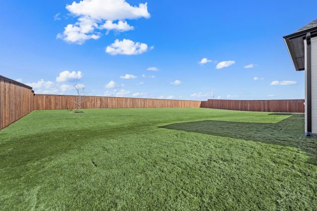 400 Broadmoor Drive, Haslet, TX 76052