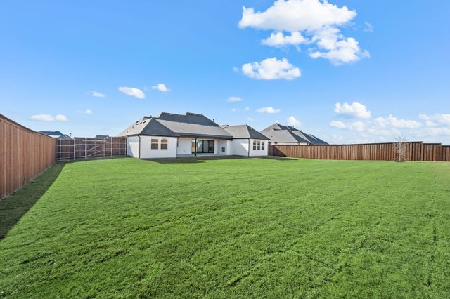 400 Broadmoor Drive, Haslet, TX 76052