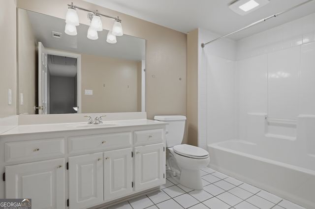 1007 River Pointe Drive, Albany, GA 31701