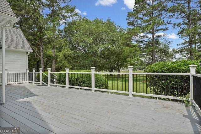 1007 River Pointe Drive, Albany, GA 31701