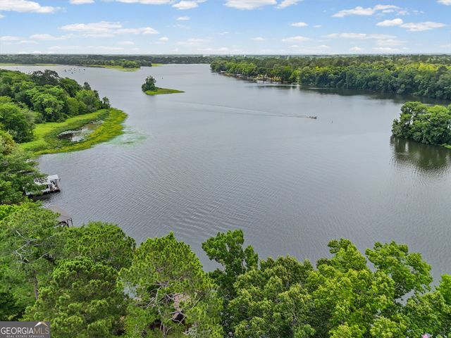 1007 River Pointe Drive, Albany, GA 31701