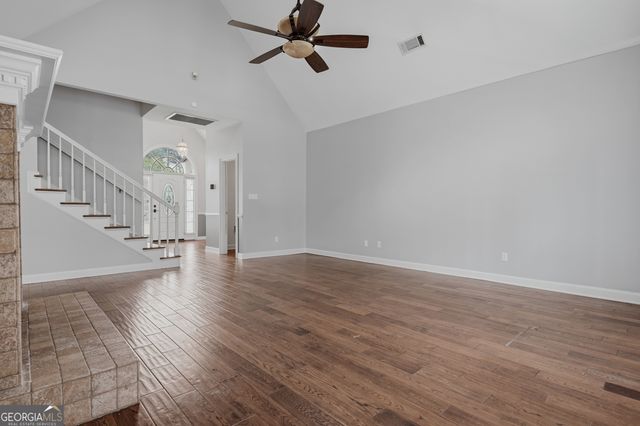 1007 River Pointe Drive, Albany, GA 31701