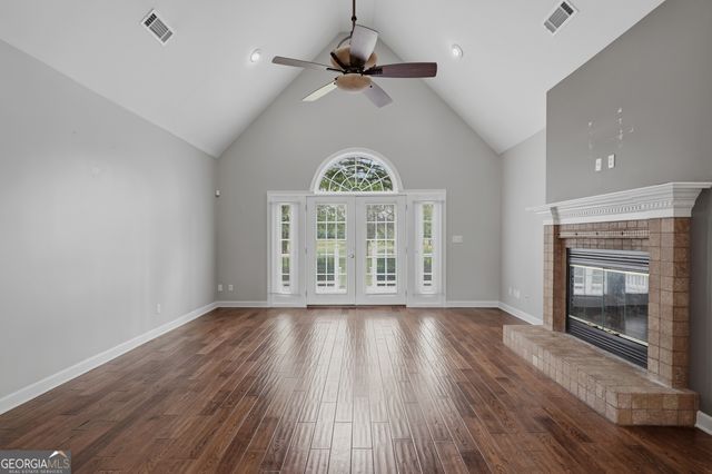 1007 River Pointe Drive, Albany, GA 31701