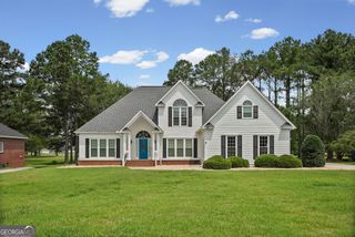 1007 River Pointe Drive, Albany, GA 31701