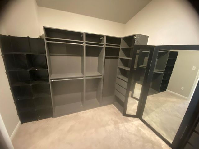 107 Grapefruit RD, Hutto, TX 78634