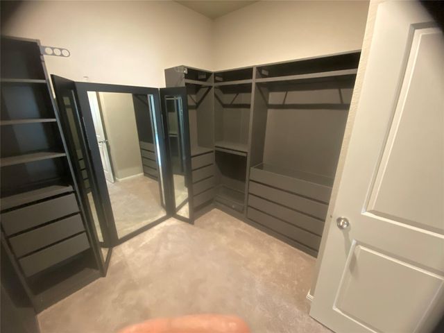 107 Grapefruit RD, Hutto, TX 78634