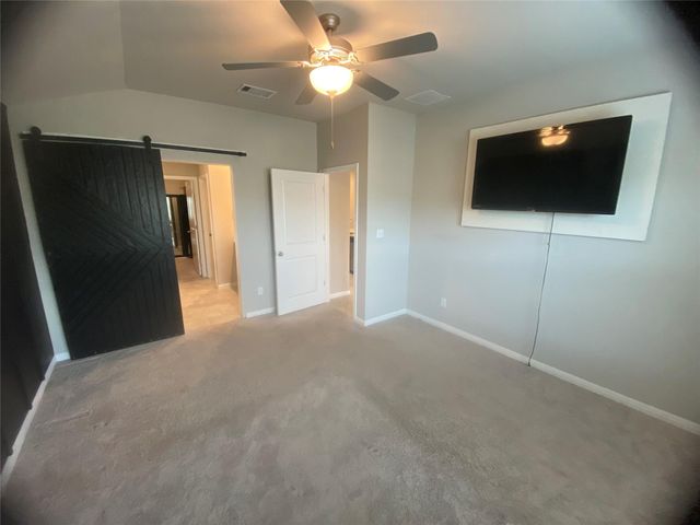 107 Grapefruit RD, Hutto, TX 78634