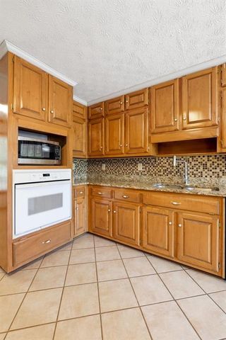 379 Clyde Court, Mcdonough, GA 30252