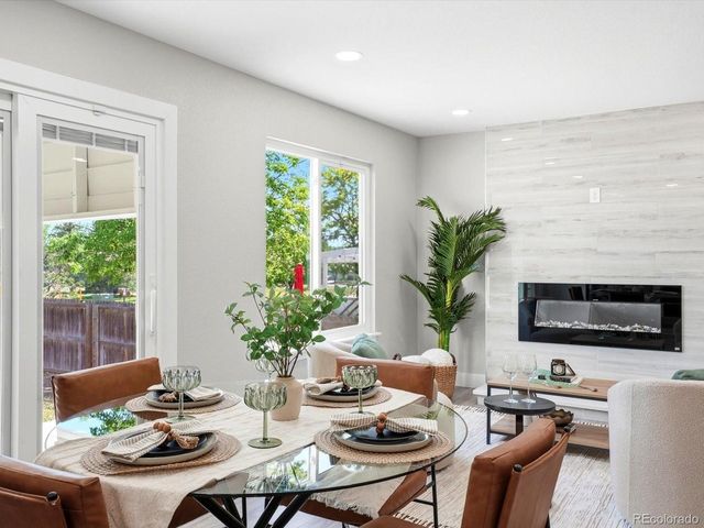 1069 S Lewiston Way, Aurora, CO 80017