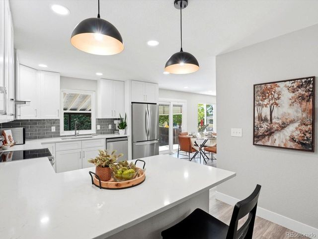 1069 S Lewiston Way, Aurora, CO 80017