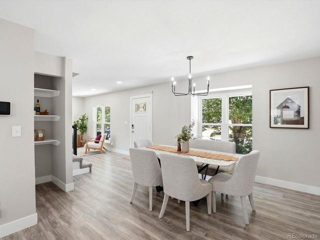 1069 S Lewiston Way, Aurora, CO 80017