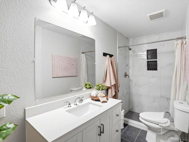 1069 S Lewiston Way, Aurora, CO 80017