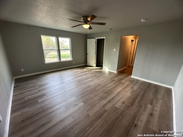 546 W Petaluma Blvd, San Antonio, TX 78221