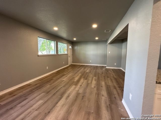 546 W Petaluma Blvd, San Antonio, TX 78221