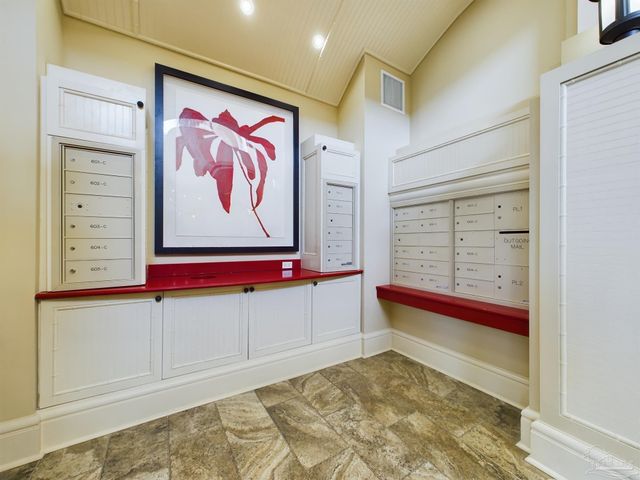 608 Lost Key Dr 401C, Pensacola, FL 32507