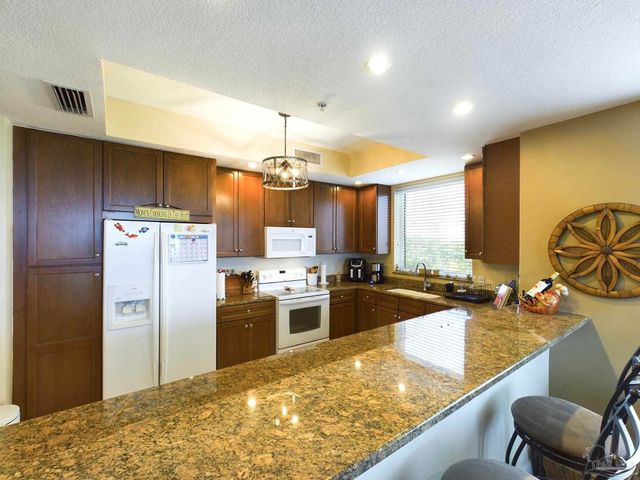 608 Lost Key Dr 401C, Pensacola, FL 32507