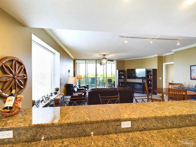 608 Lost Key Dr 401C, Pensacola, FL 32507