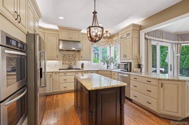 24030 Argyle Street, Novi, MI 48374