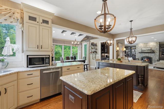 24030 Argyle Street, Novi, MI 48374