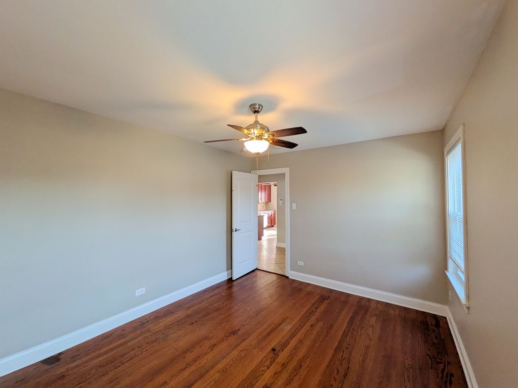 8825 S California Avenue, Evergreen Park, IL 60805 — photo 5