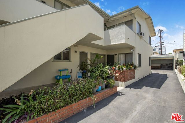 1023 S Bedford Street, Los Angeles, CA 90035
