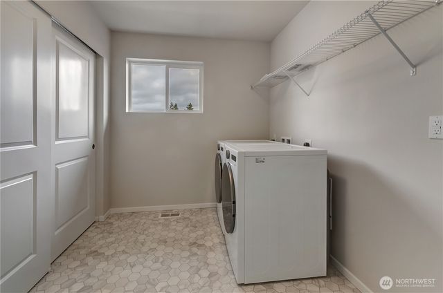 18320 37th Avenue Ct E, Tacoma, WA 98446