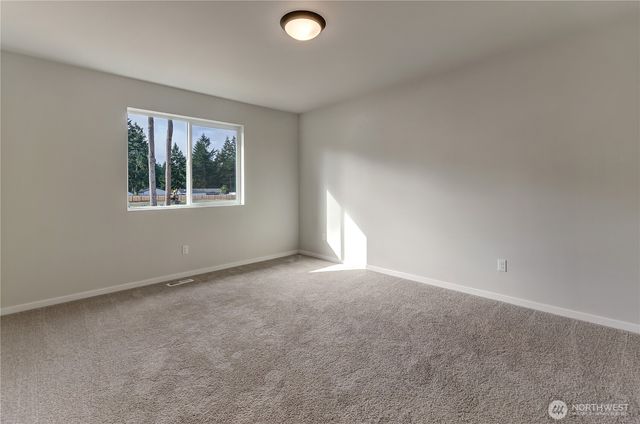 18320 37th Avenue Ct E, Tacoma, WA 98446