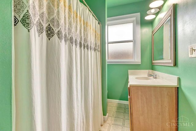 5415 Lester Road, Cincinnati, OH 45213