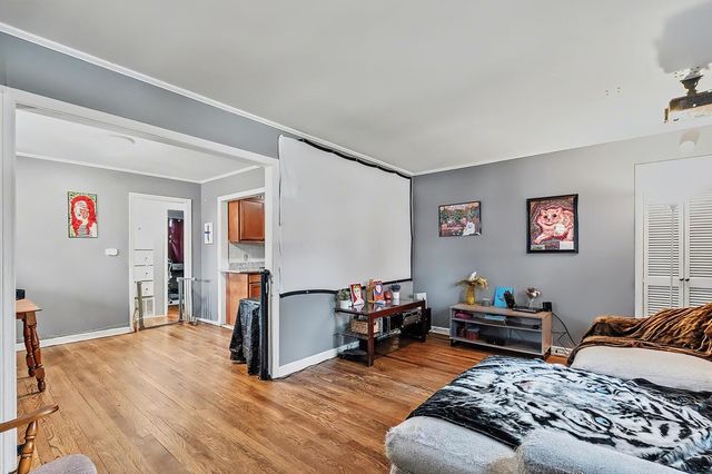 1633 Harding, Wichita, KS 67208