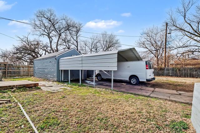 1633 Harding, Wichita, KS 67208