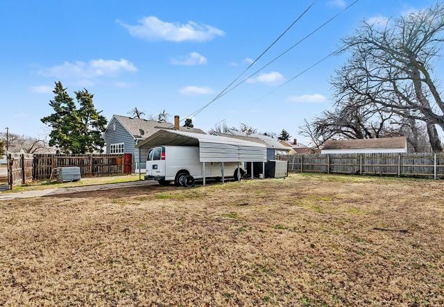 1633 Harding, Wichita, KS 67208