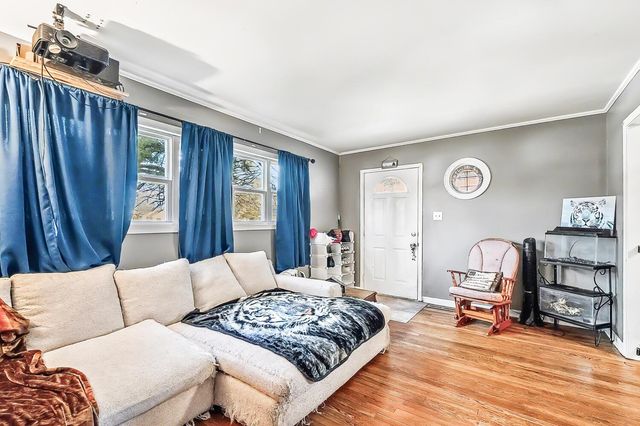 1633 Harding, Wichita, KS 67208