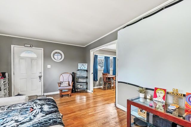 1633 Harding, Wichita, KS 67208