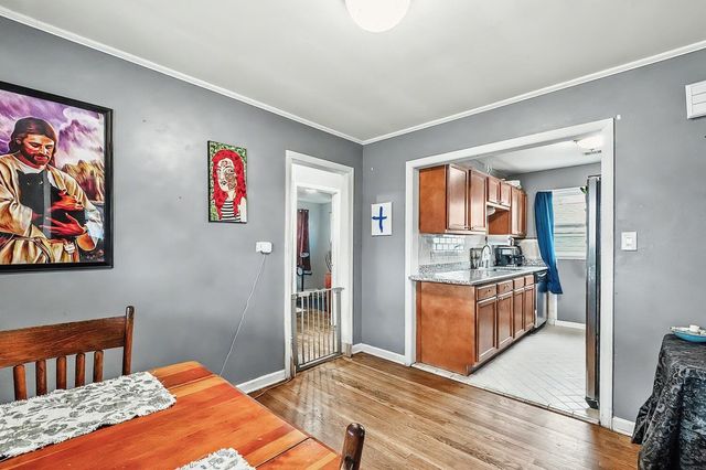 1633 Harding, Wichita, KS 67208