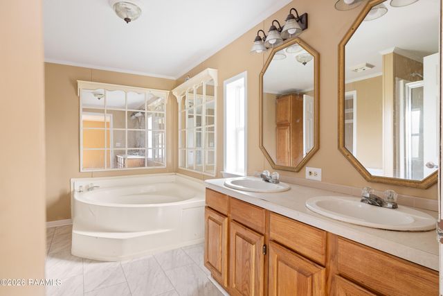3504 Avery Island Road, New Iberia, LA 70560