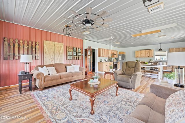 3504 Avery Island Road, New Iberia, LA 70560