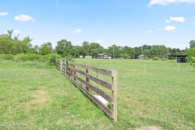 3504 Avery Island Road, New Iberia, LA 70560