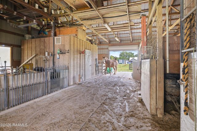 3504 Avery Island Road, New Iberia, LA 70560
