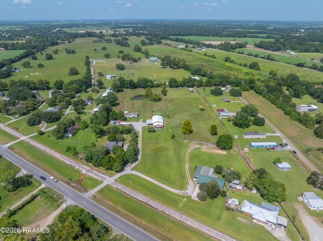 3504 Avery Island Road, New Iberia, LA 70560