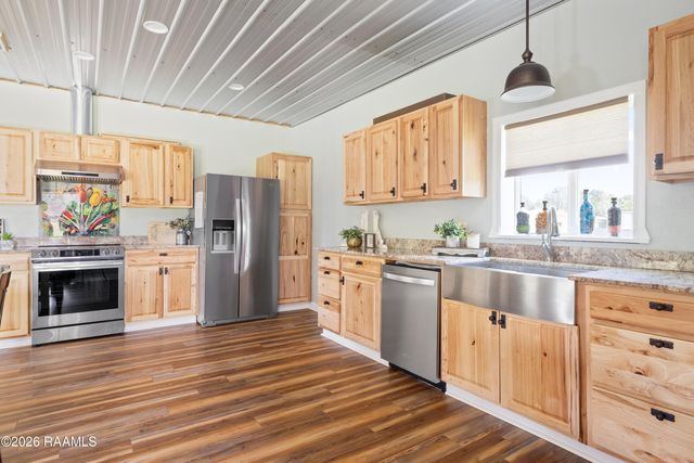 3504 Avery Island Road, New Iberia, LA 70560