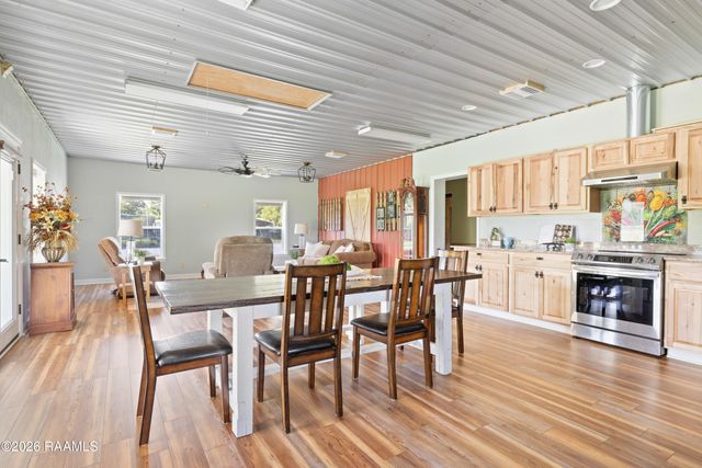 3504 Avery Island Road, New Iberia, LA 70560