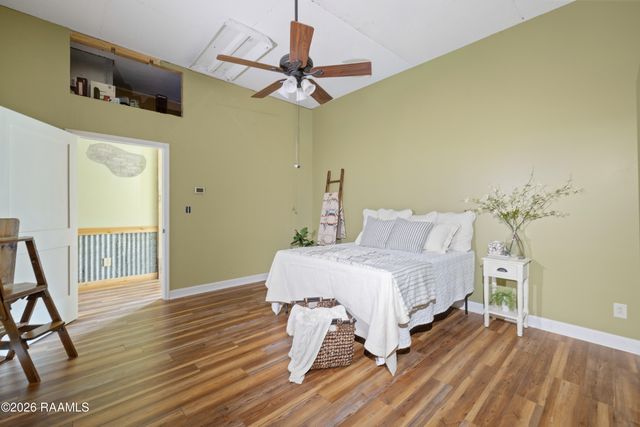 3504 Avery Island Road, New Iberia, LA 70560