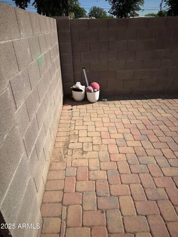 6606 W POLK Street, Phoenix, AZ 85043