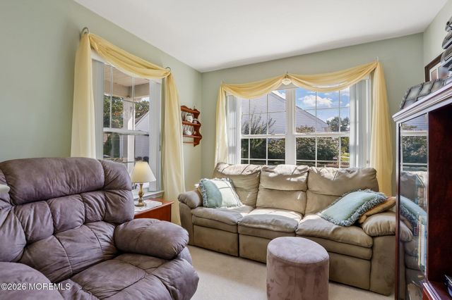 13 Portebello Road, Jackson, NJ 08527